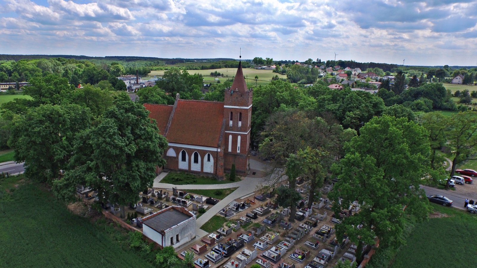 - kosciol_bobrowo.jpg - kosciol_bobrowo.jpg